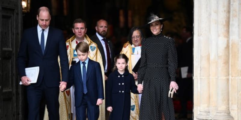 Na mši do Westminsterského opatství dorazili také princ William s manželkou Kate. 