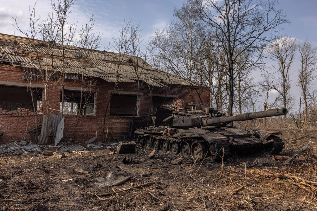 Zničený ruský tank nedaleko Charkova