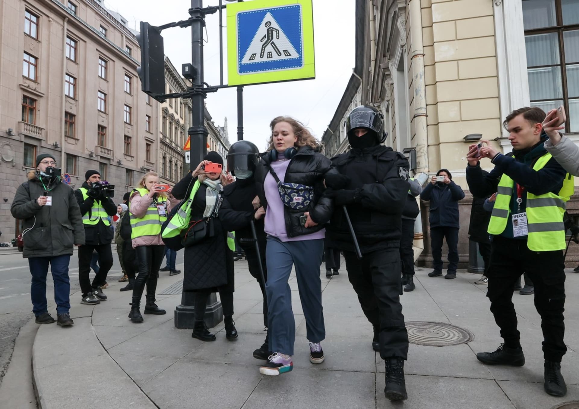 Nepovolený protest v Petrohradě (2. 4. 2022)