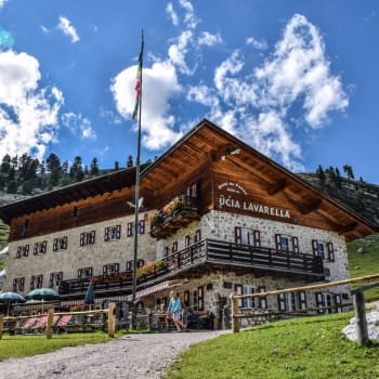 Ve výšce 2050 metrů nad mořem v horské chatě Lavarella na náhorní plošině Fanes v Jižním Tyrolsku najdete nejvýš položený pivovar v Evropě
