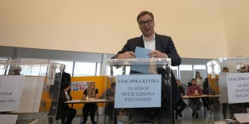 Vučiće podle odhadů Srbové opět zvolili prezidentem. Druhé kolo možná nebude
