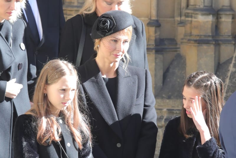 Ivana Gottová s dcerami na pohřbu Karla Gotta v roce 2019