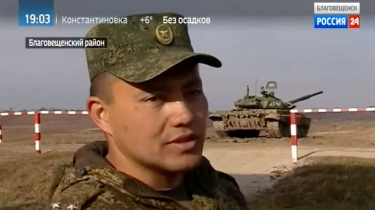 Podplukovník Azatbek Omurbekov je označován jako velící důstojník ruských vojáků v Buče.