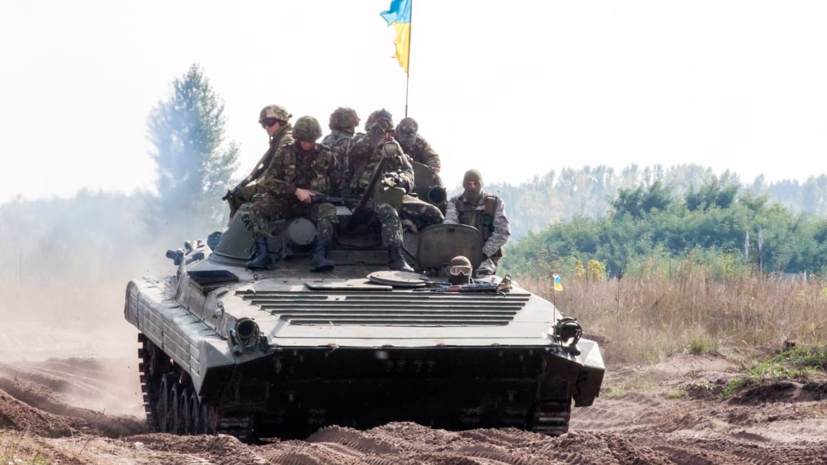 Česko dodává tanky na Ukrajinu jako první země NATO