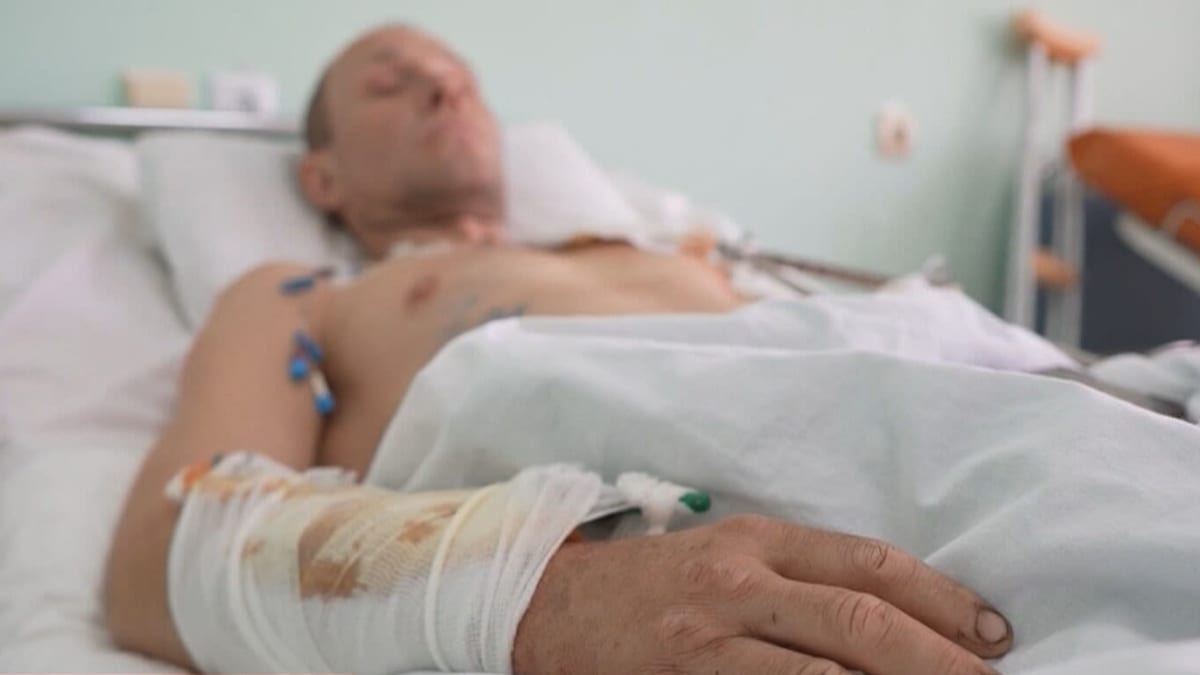 Štáb CNN navštívil jednu z ukrajinských nemocnic.