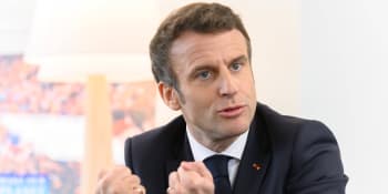 Macron slibuje, že se stane verzí 2.0. Jednání s Putinem ho frustrují, říká Fischer