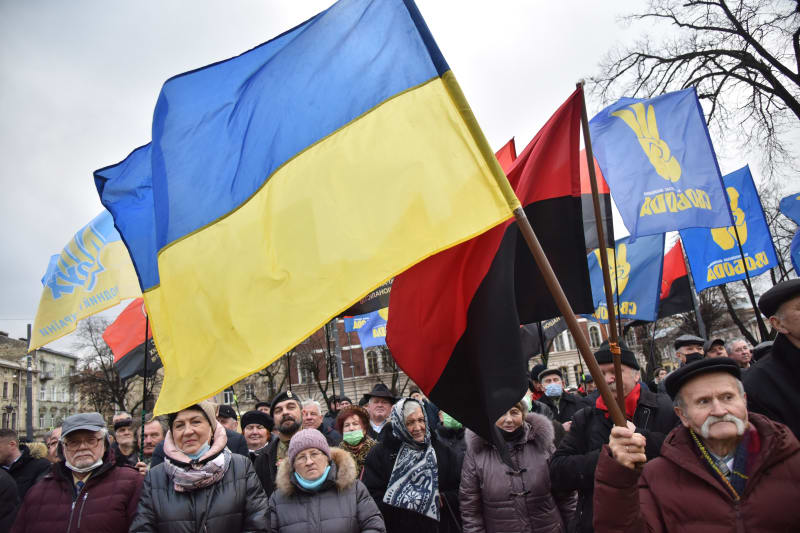 Takhle slaví Ukrajinci výročí narození Stepana Bandery.