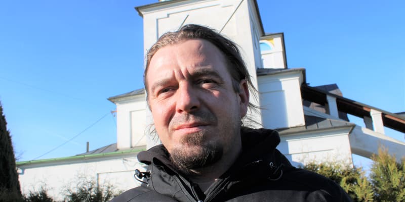 Ivo Žídek je pravnukem zakladatele pravoslavného chrámu v Chudobíně. S ukrajinskou migrací do Česka nesouhlasí.