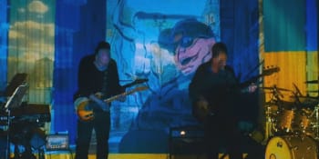 Legendární kapela Pink Floyd vydala po letech novou píseň. Má podpořit Ukrajinu