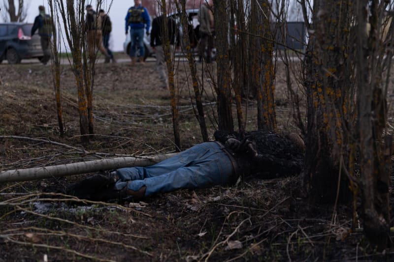 V Makarivu bylo nalezeno 132 zavražděných civilistů. (7. dubna 2022)