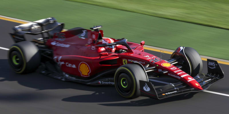 Monacký závodník Charles Leclerc ovládl Velkou cenu Austrálie vozů formule 1.