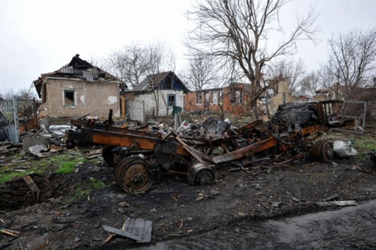 Obec Andrijivka v Kyjevské oblasti po ruském útoku