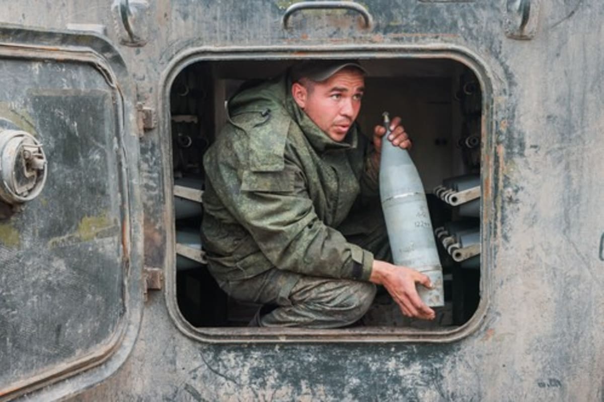 Samohybná houfnice 2S1 Gvozdika v rukou proruských separatistů z tzv. Luhanské lidové republiky