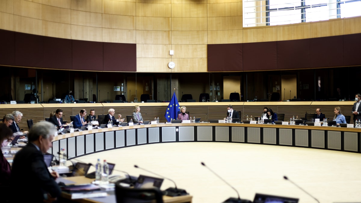 Evropská komise zažalovala Česko za to, že nevynucuje nová unijní pravidla pro obsah audiovizuálního vysílání z roku 2018. (Ilustrační foto)