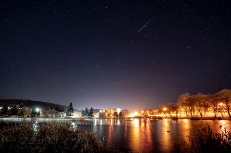 Meteor zachycený nad Maďarskem oni v prosinci