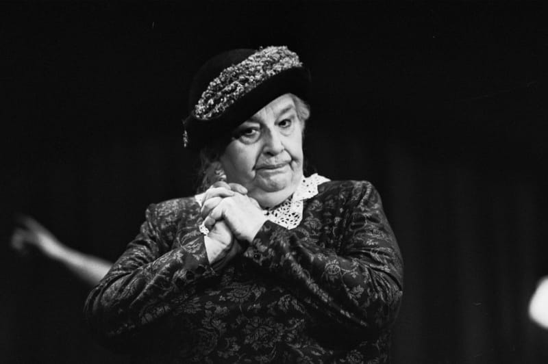 Stella Zázvorková v divadle v ABC (1997).