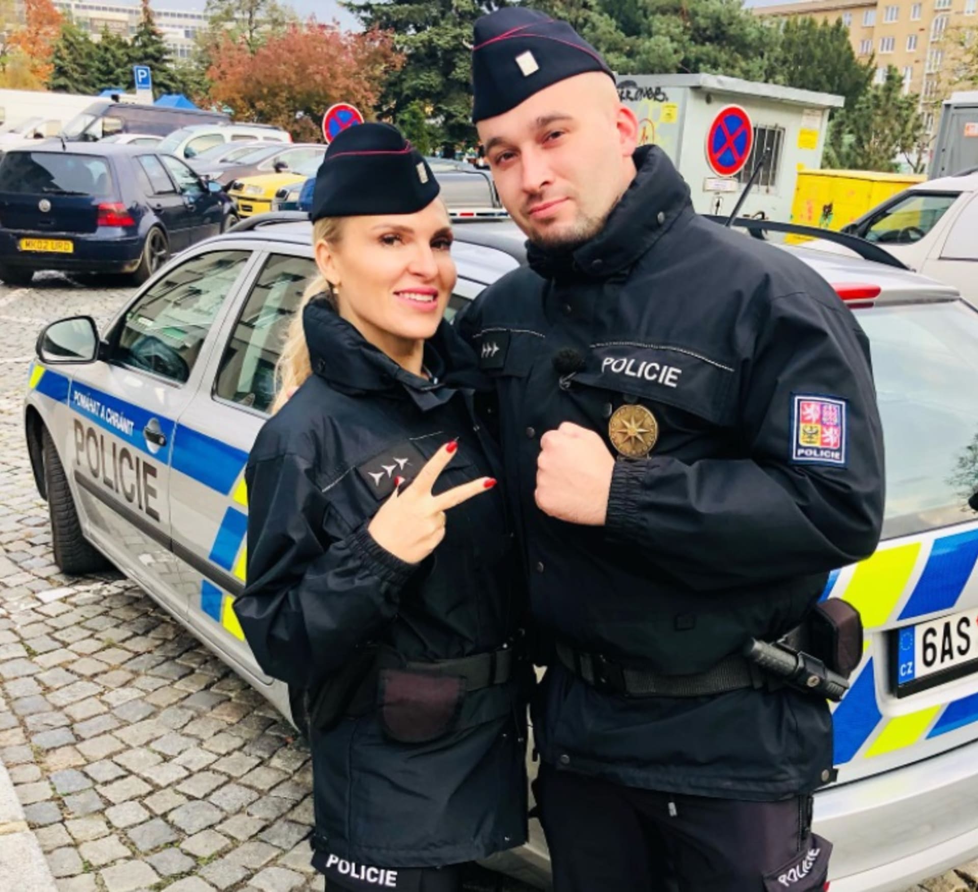 Kamila s kolegou policistou 