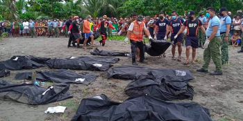 Záplavy na Filipínách mají už desítky obětí. Záchranné akce po pohřešovaných pokračují