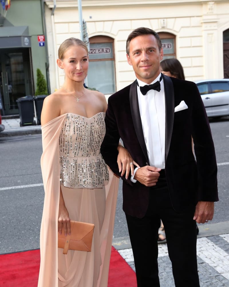 Roman Vojtek a Petra Vojtková. Finálový galavečer Česká Miss a Miss Universe Slovenské republiky 2019.