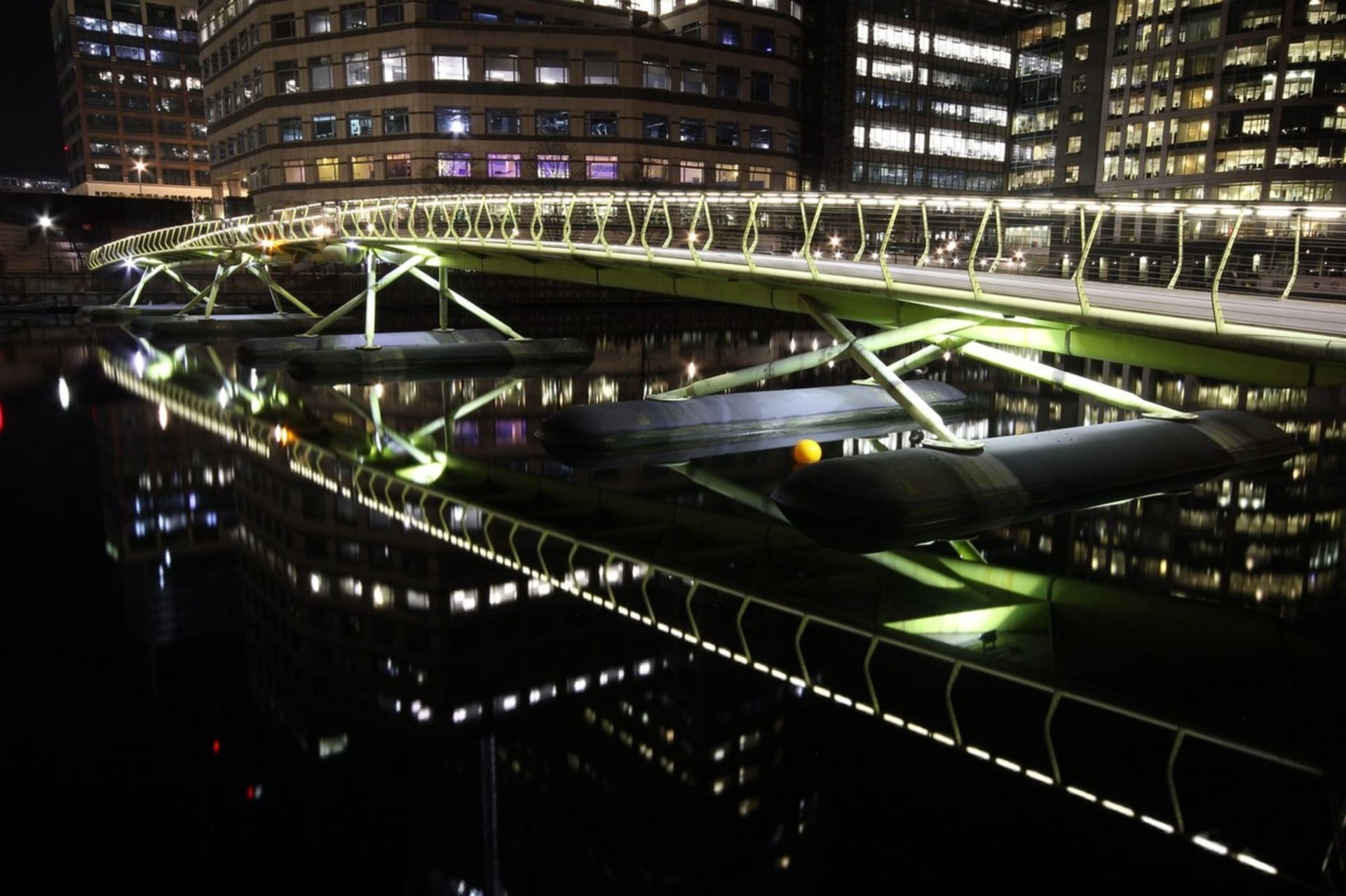 Pontonový most, Dockland, Londýn