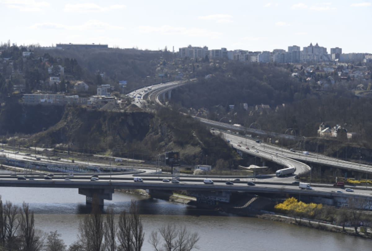 Barrandovský most je nejvytíženější tepnou v České republice