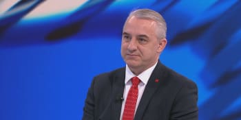 Odbory ČMKOS další čtyři roky povede Josef Středula. Ve volbě neměl protikandidáta