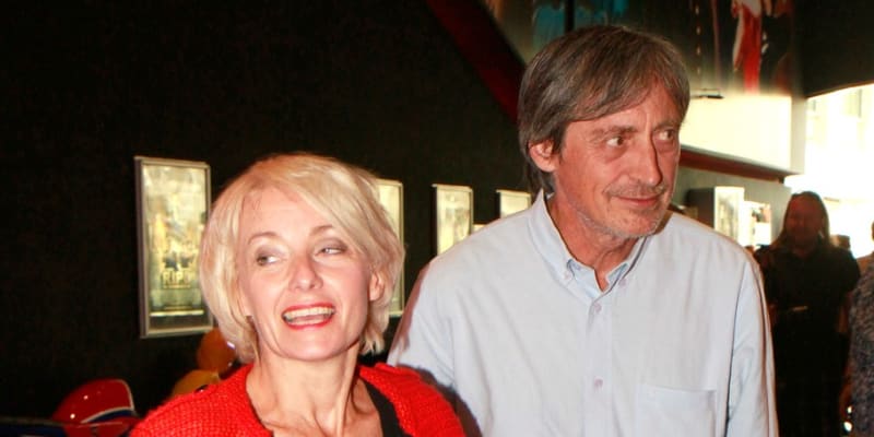 Martin Stropnický a Veronika Žilková vypadali dlouho spokojeně. 
