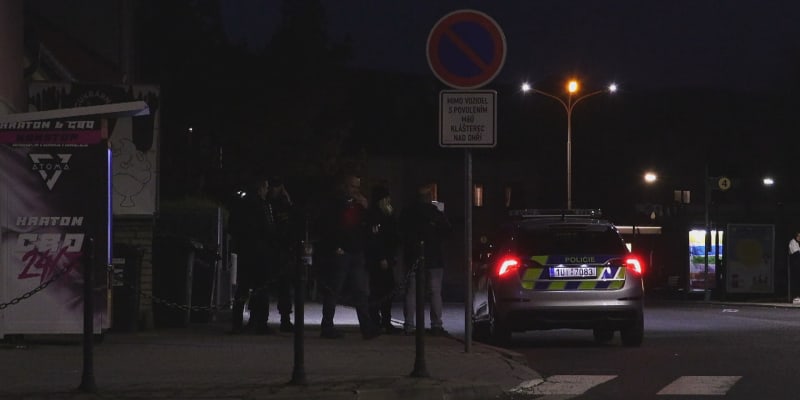 Útočník v pondělí v podvečer pobodal na toaletách autobusového nádraží v Klášterci nad Ohří 30letého muže.