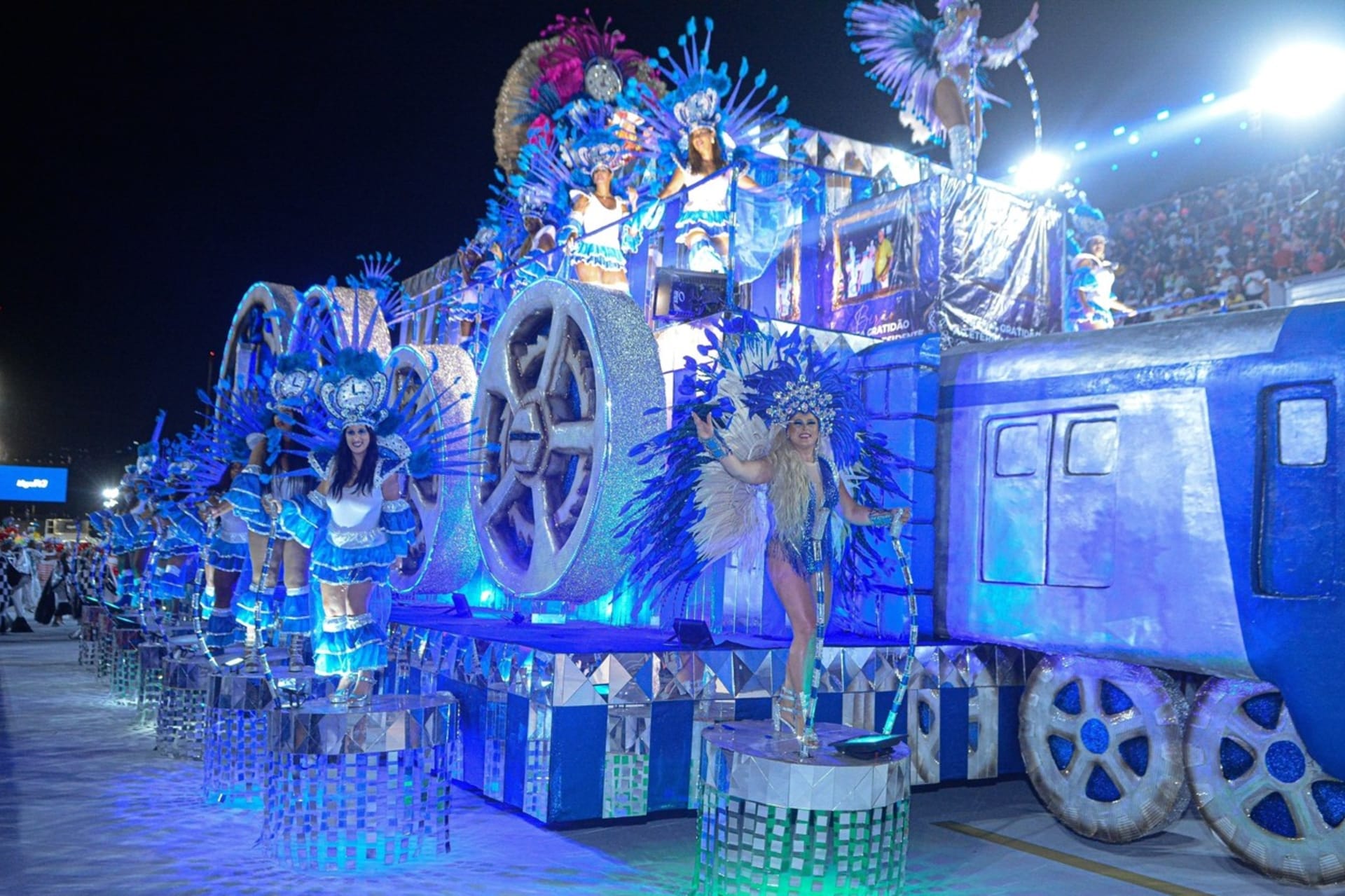 Jeden z nejnápaditějších alegorických vozů karnevalu 2022 v brazilském Riu de Janeiru. 