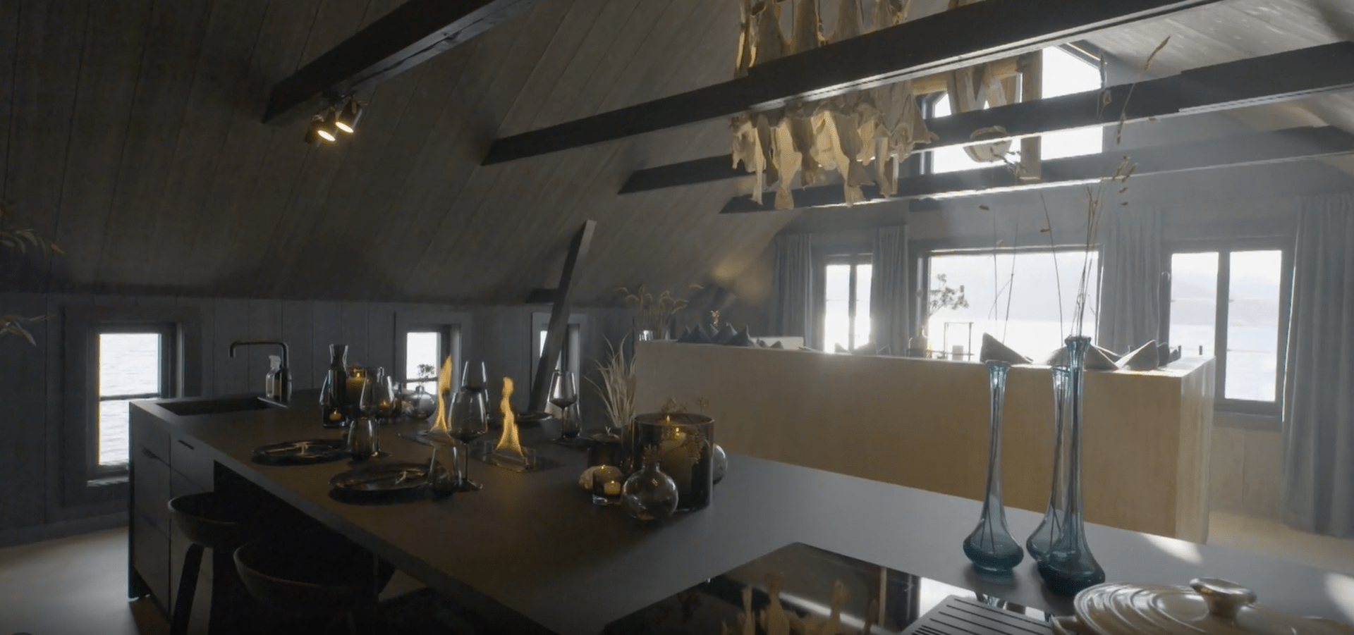 Prostoru vévodí nová kuchyňská linka a velký stůl