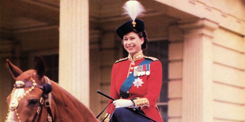Královna Alžběta II. oslavila 96. narozeniny