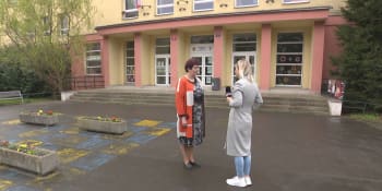 Student natočil učitelku, která tvrdila, že se v Kyjevě nic neděje. Škola ho nepotrestá
