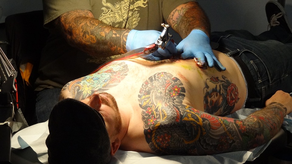 Historie tetování: "kérka" z vězení i módního salonu