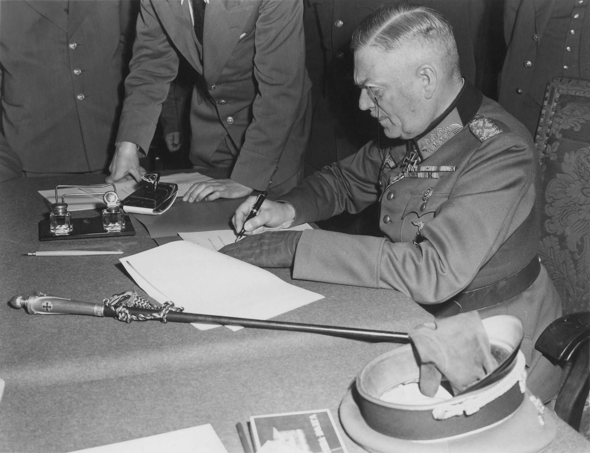 Kapitulaci za Německo napodruhé v Berlíně podepsal polní maršál Wilhelm Keitel. Bylo 8. května 1945