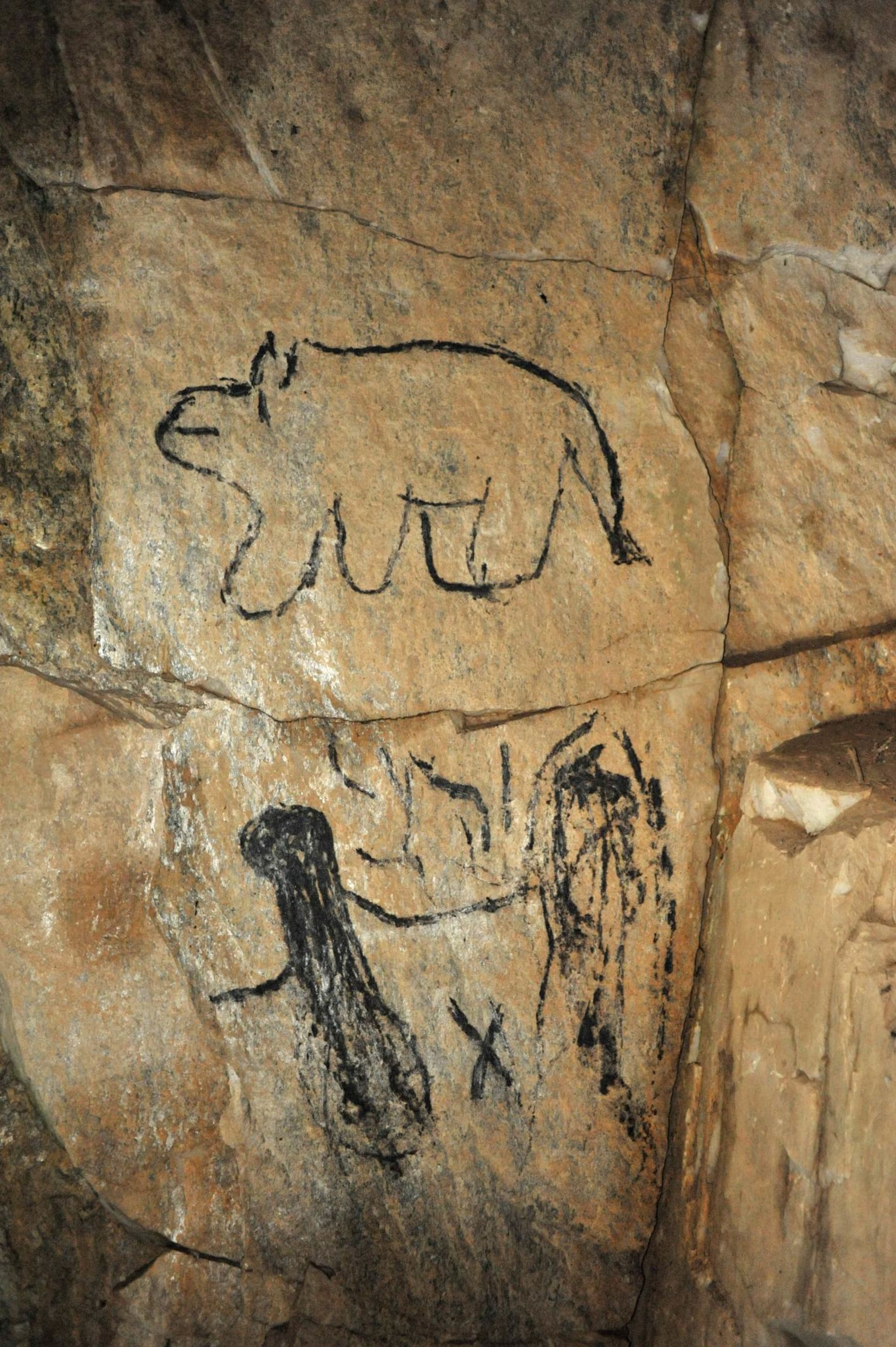 Ukázka vandalismu v jeskyni