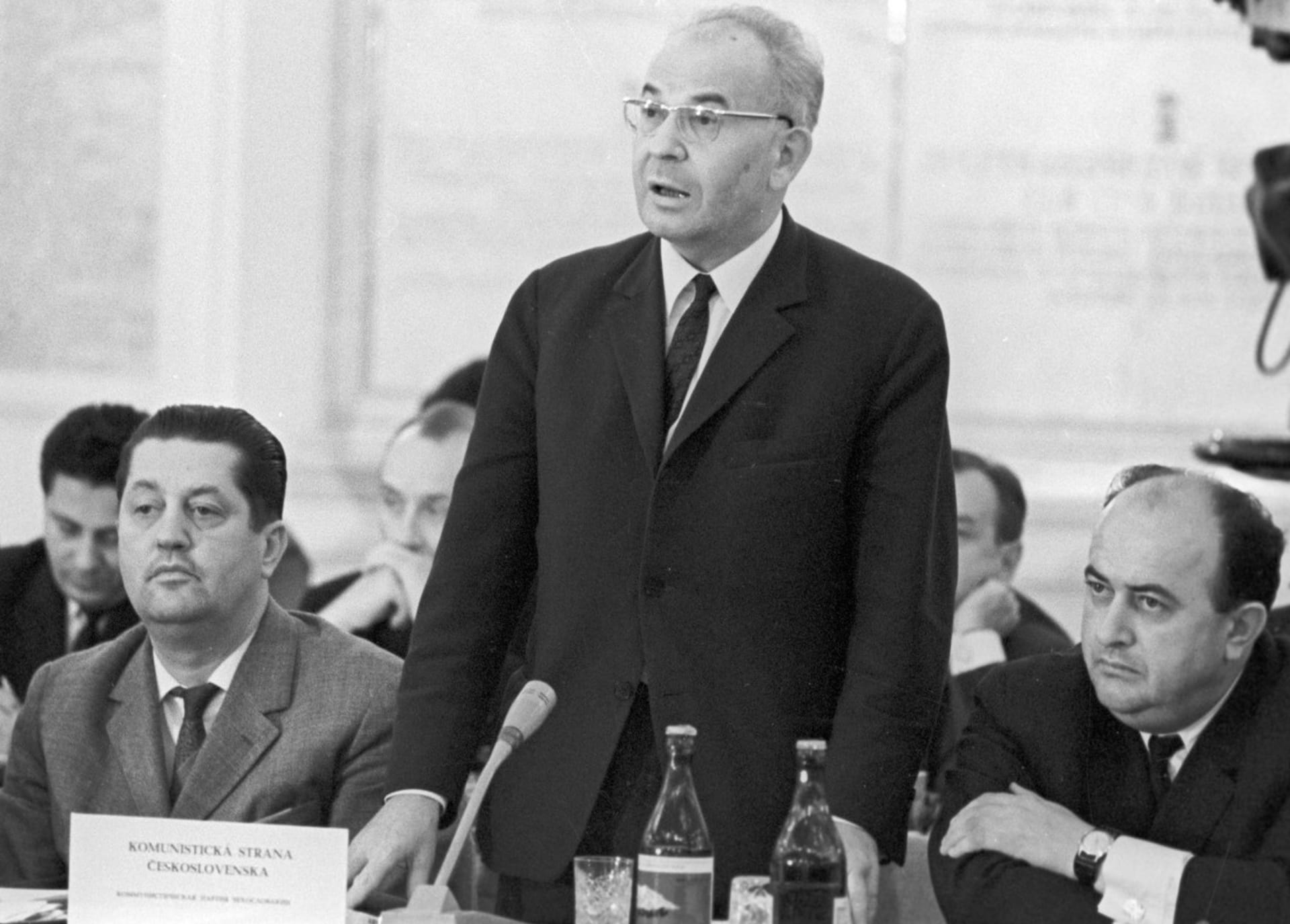 Gustáv Husák během své politické kariéry 