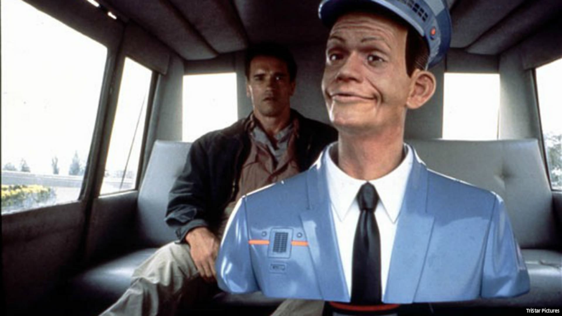 Robotický taxikář z filmu Total Recall