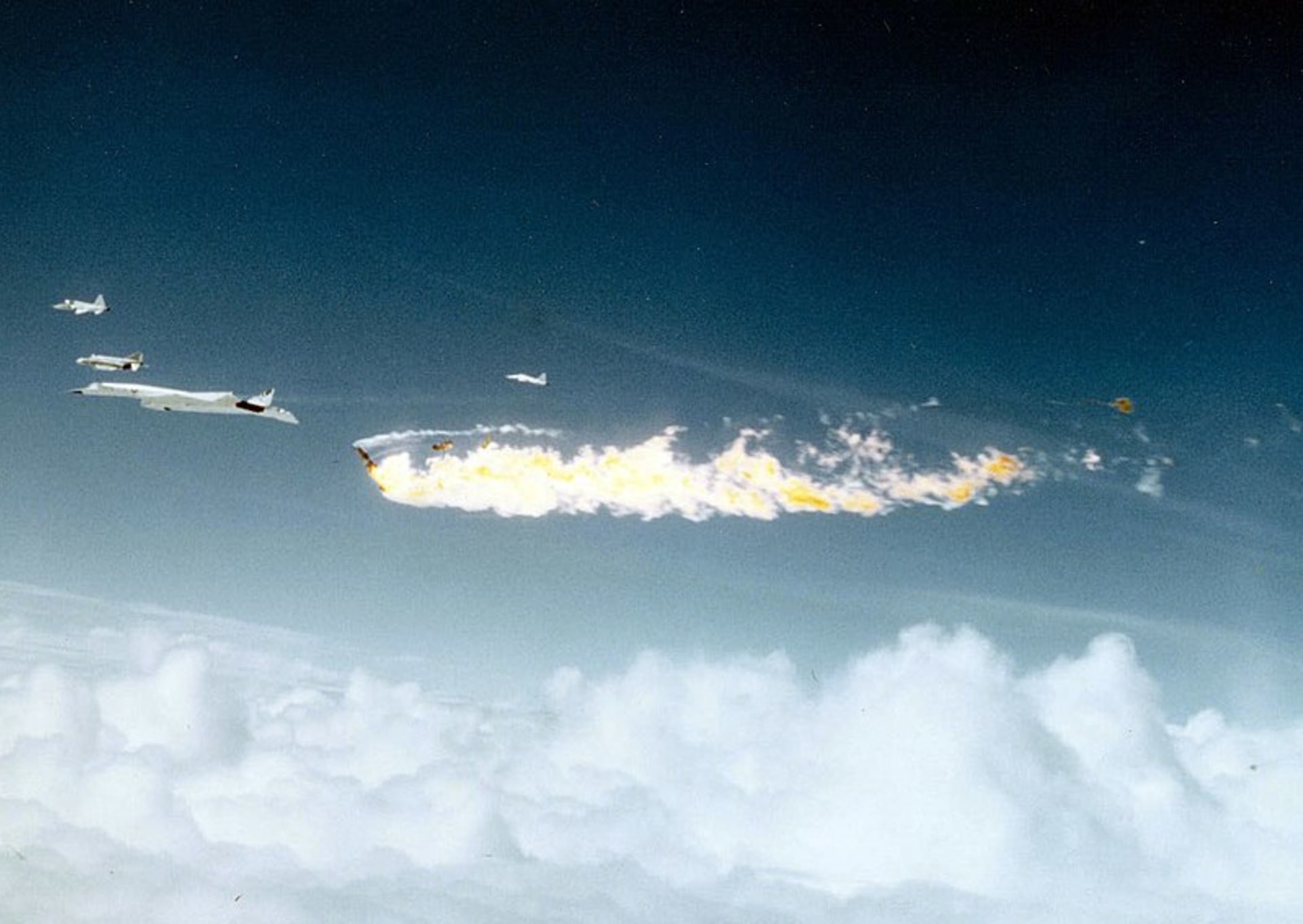 North American XB-70 Valkyrie - jaderný bombardér dlouhého doletu
