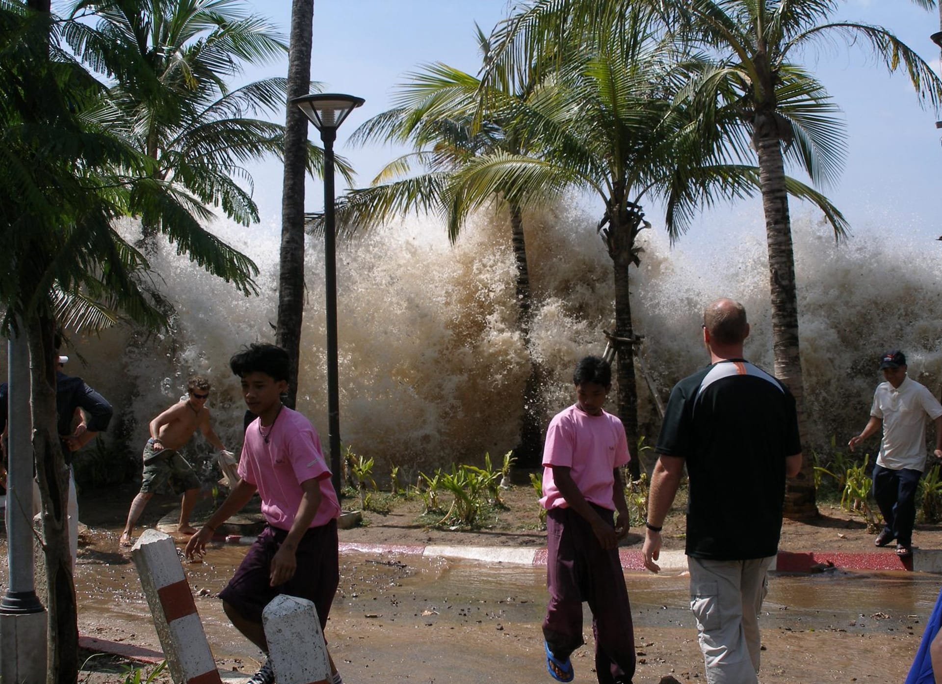 Tsunami v Thajsku