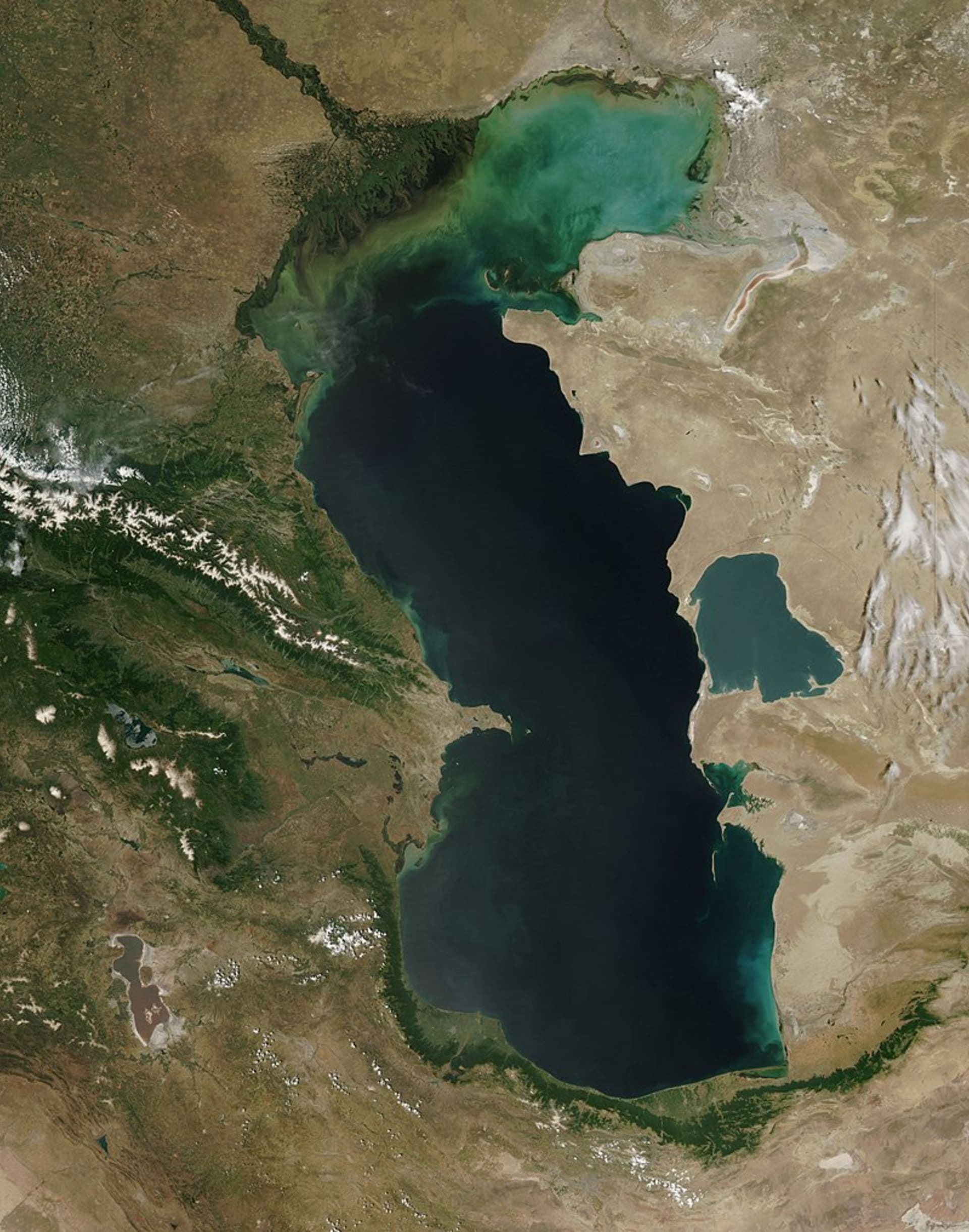 Satelitní snímek Kaspického moře