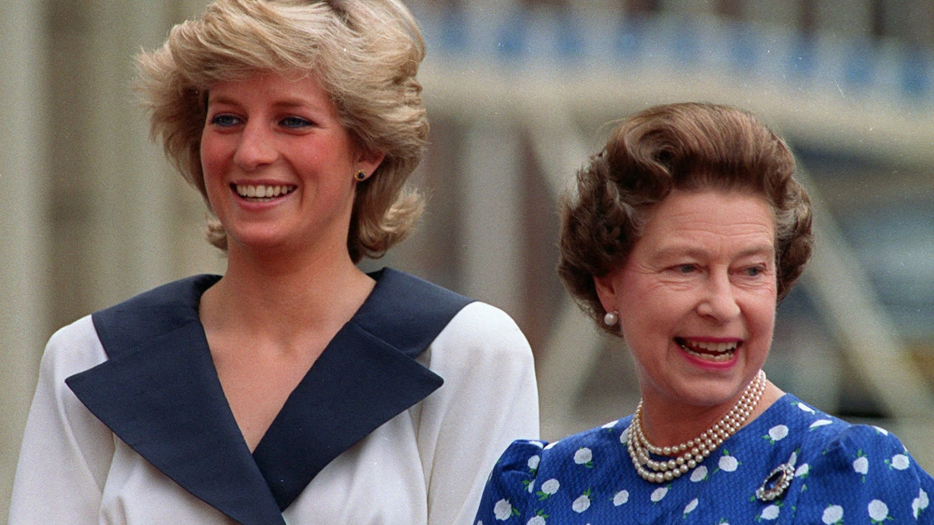 Princezna Diana a královna Alžběta měly složitý vztah.