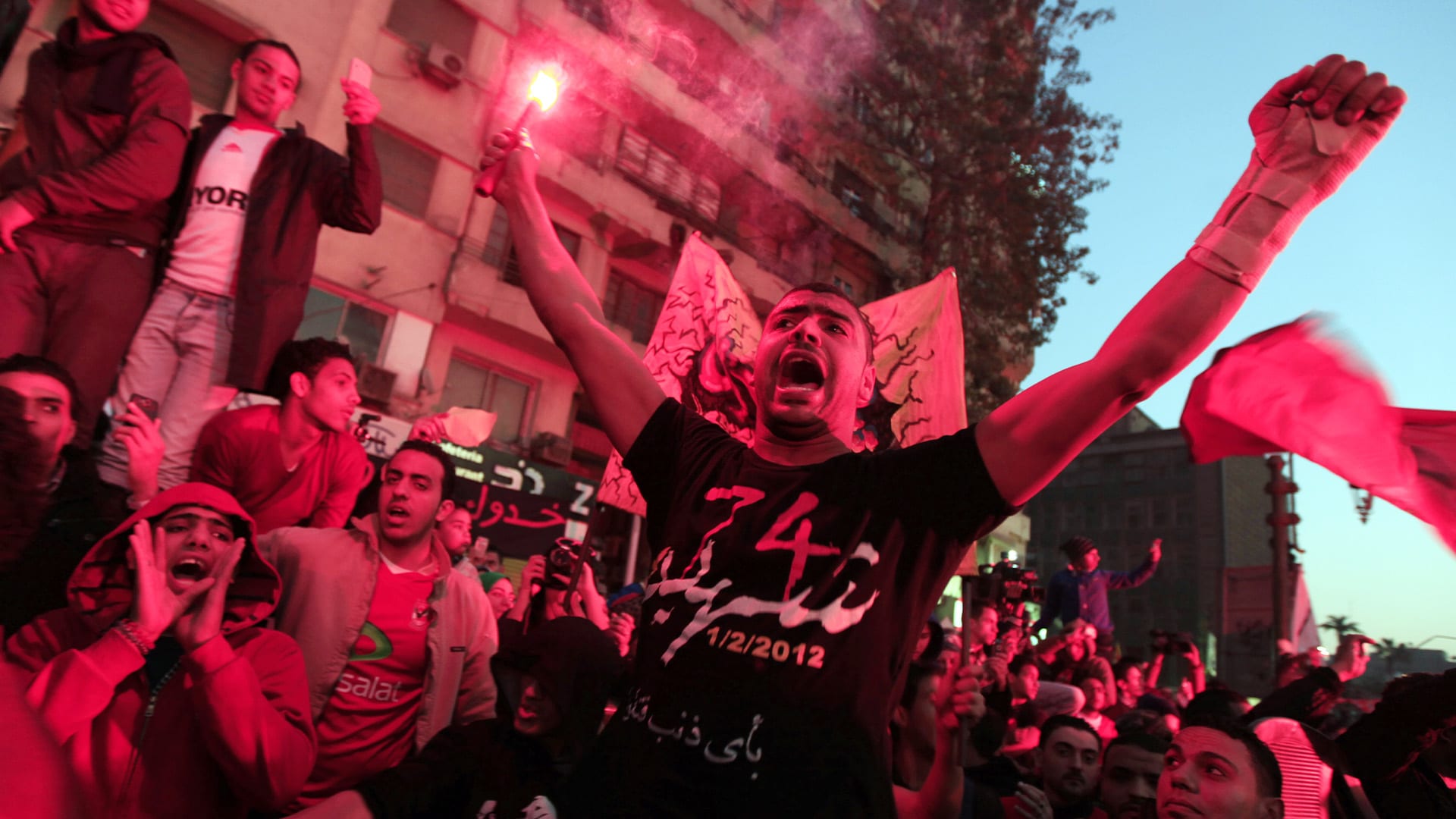 Egyptští fanoušci se bouřili i proti soudu rok po tragických událostech
