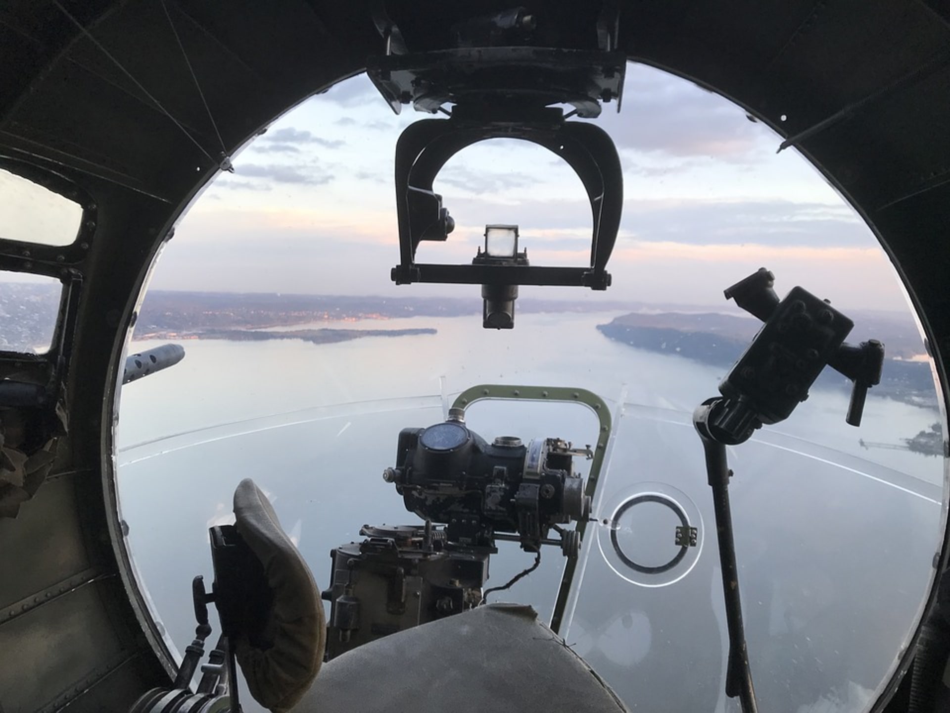 Výhled ze střelecké věže B-17