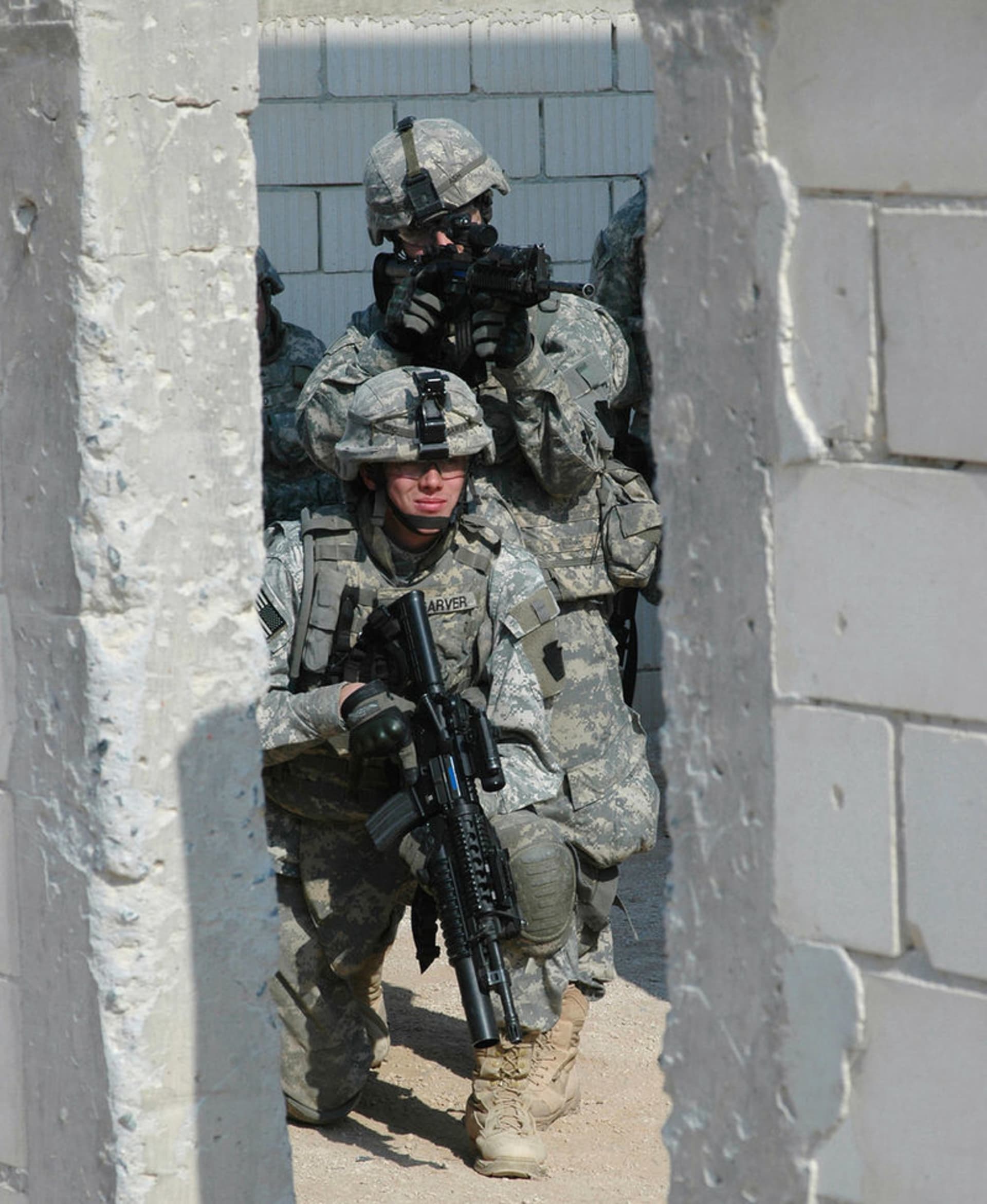 Američtí vojáci během cvičení Saber Stike