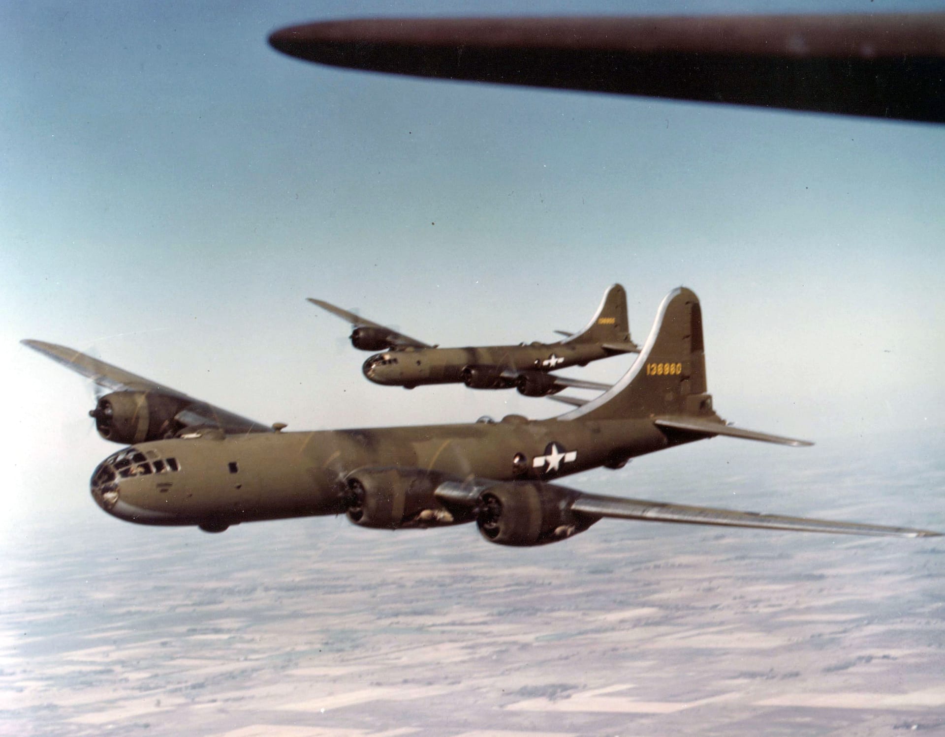 Dvojice B-29 z první série