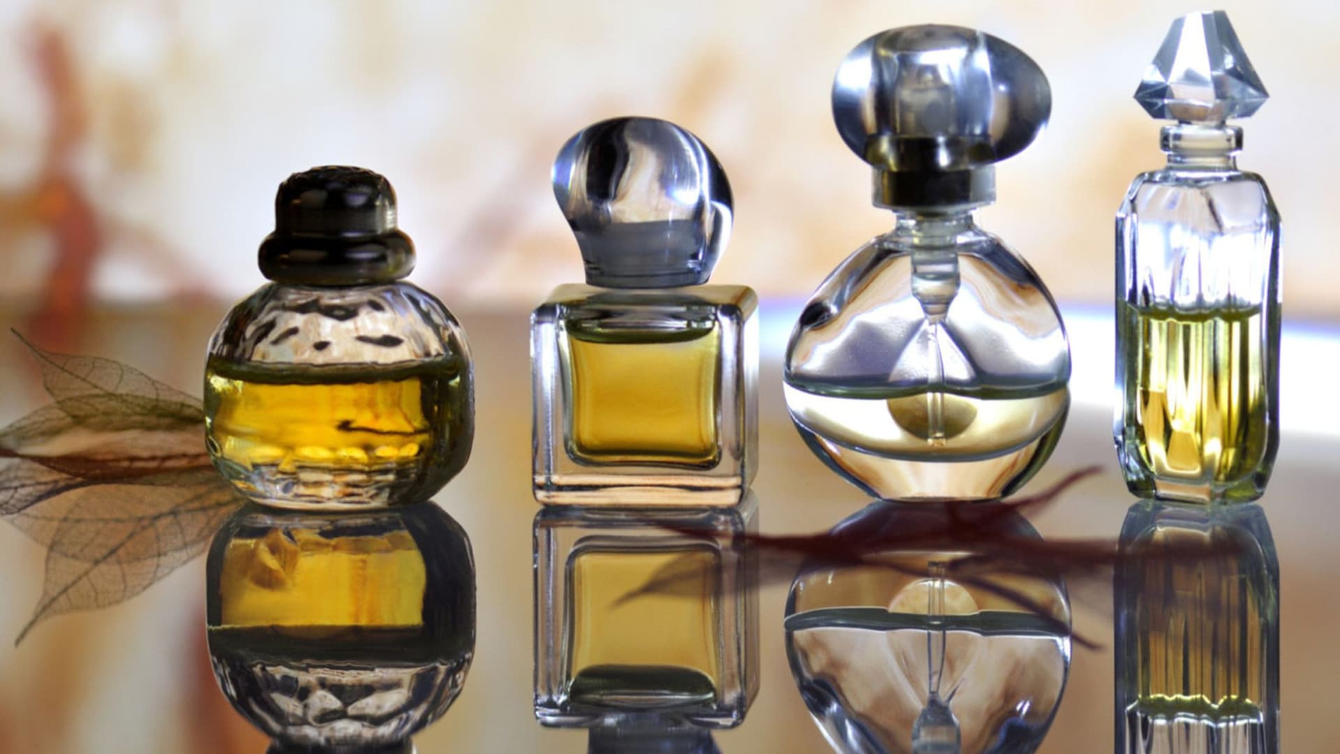 Přírodní, pánská nebo smyslná? Jak najít letos na podzim dokonalý parfém?