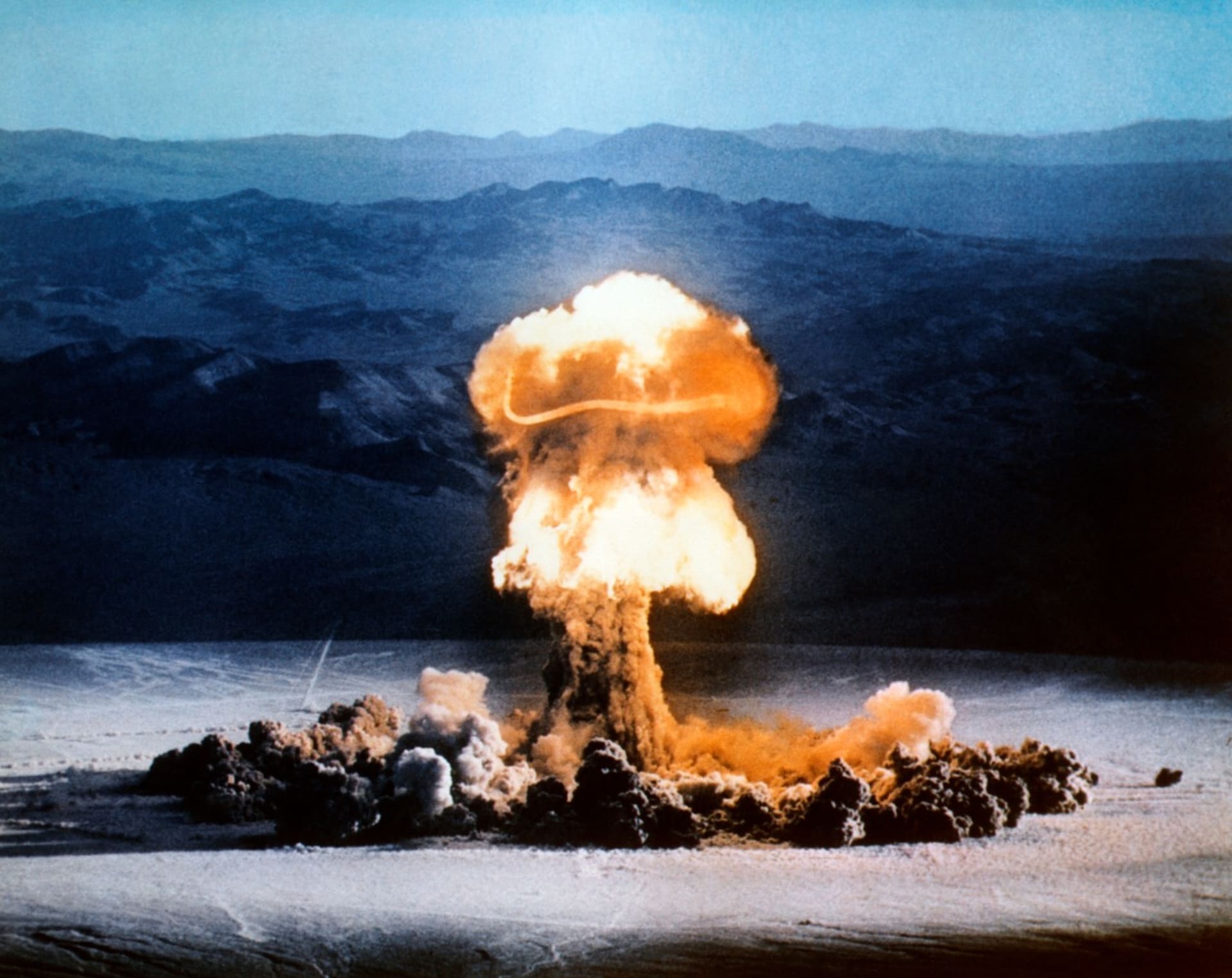 Atomová bomba 4