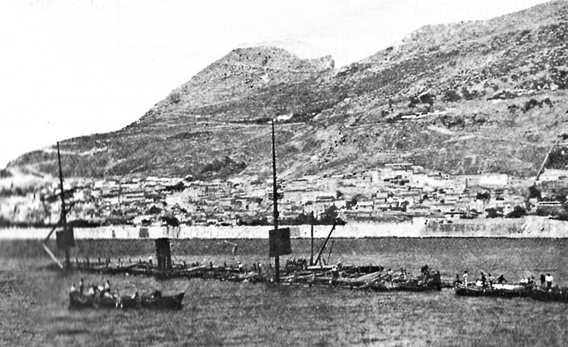 Vrak lodi SS Utopia v gibraltarském přístavu