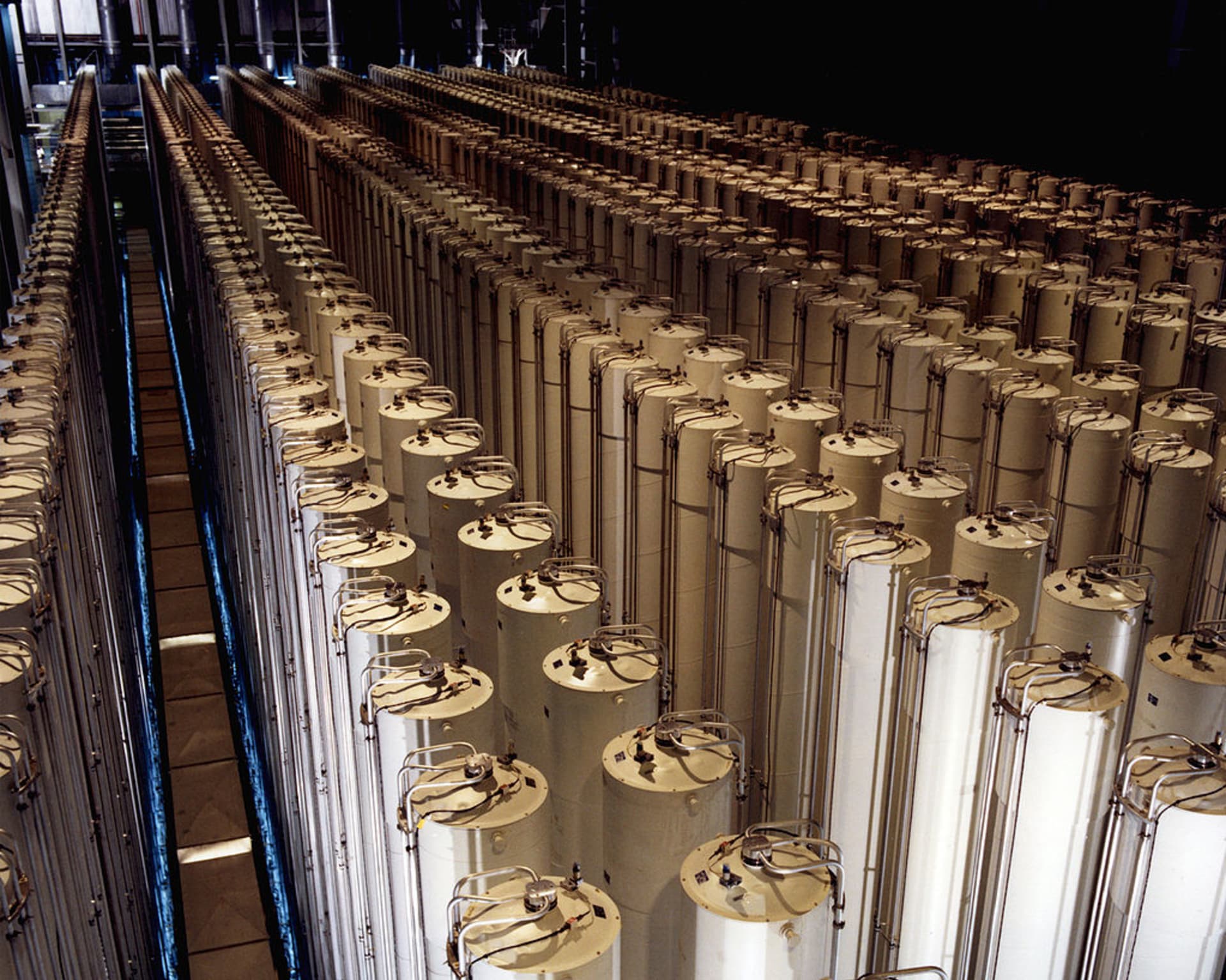 Kaskády centrifug slouží k obohacení uranu