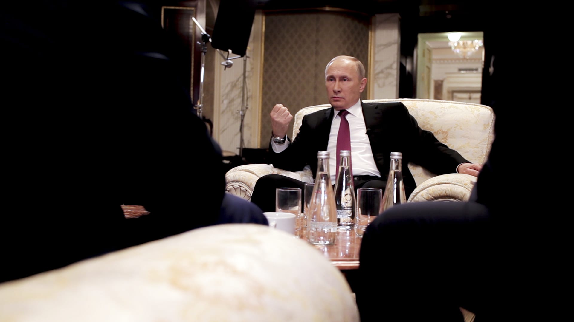 Vladimir Putin v rozhovoru s Oliverem Stonem
